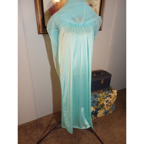 Vintage Intime of California Blue Beige Lace Peignoir and Negligee Small 2pc - Picture 6 of 16